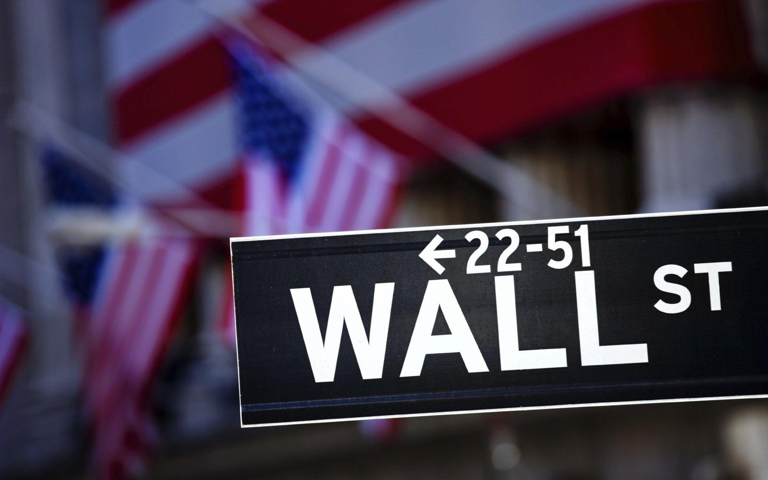 Wall Street Wins Back $16 Billion in Loans From Private Lenders